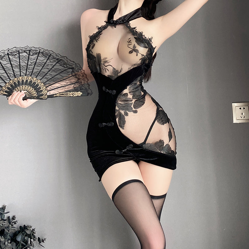 Sexy Vintage Embroidered Velvet Qipao
